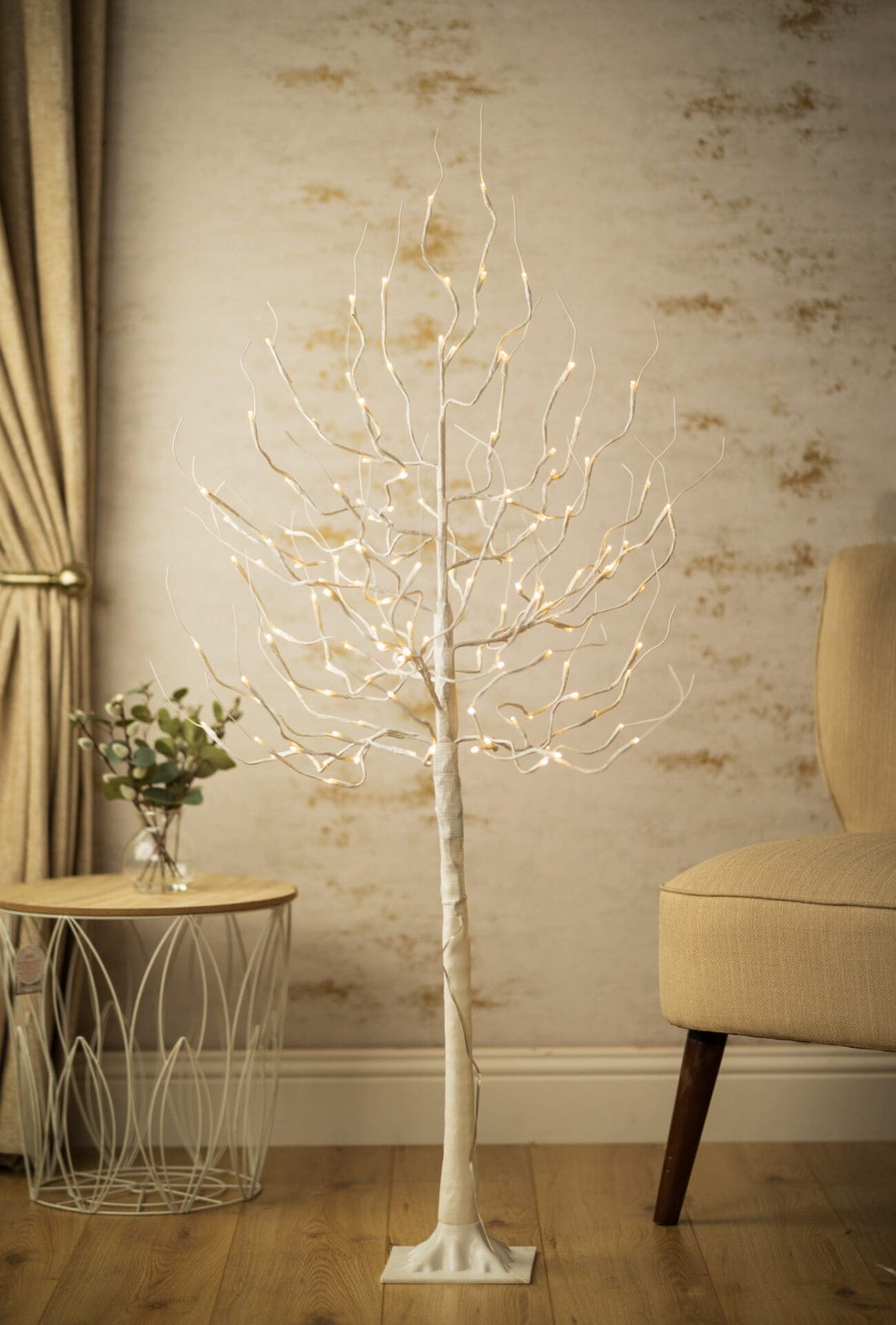 Can You Put Baubles on a Twig Tree? Tips and Tricks for Decorating Your Twig Tree