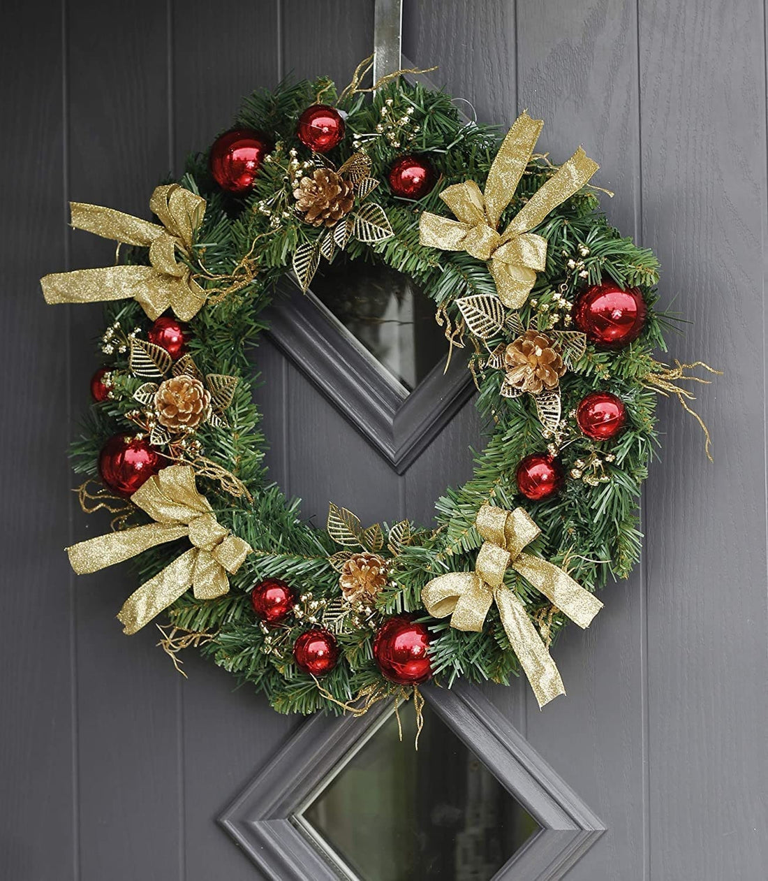 The Ultimate Guide to Choosing the Perfect Christmas Wreath for Your Home