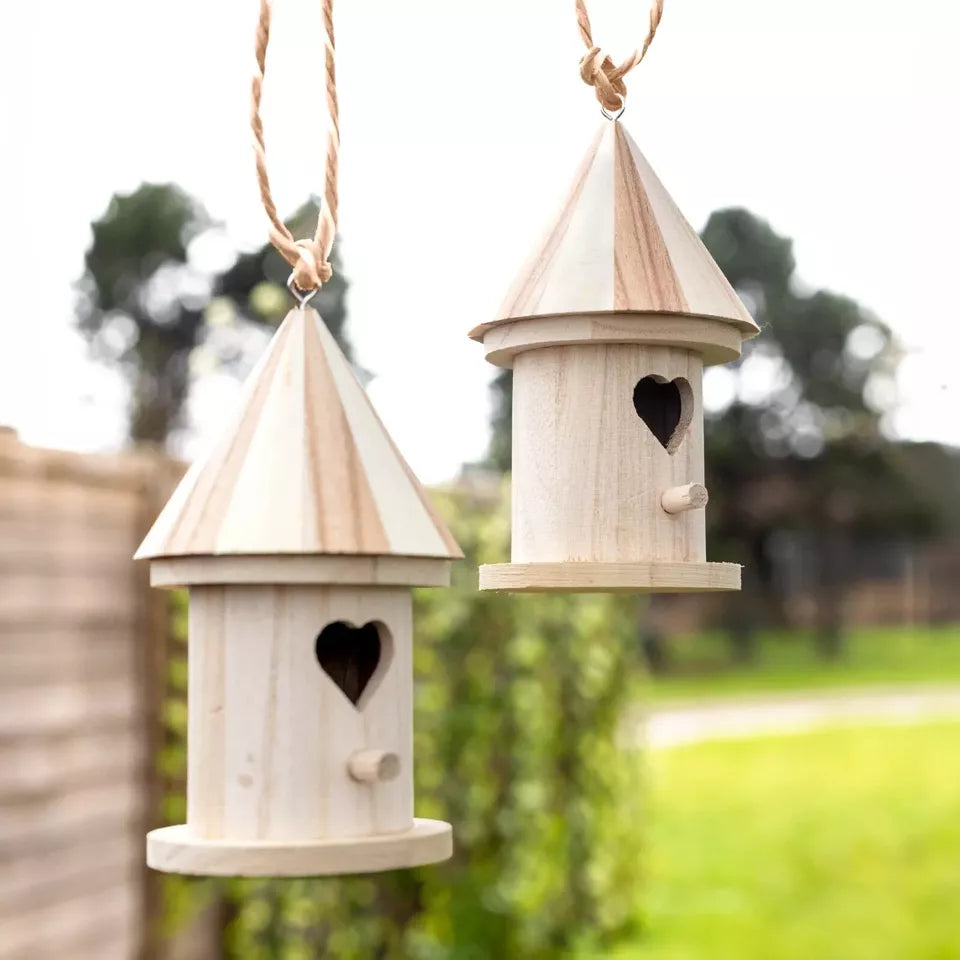 Top 5 Birdhouse Designs That Will Attract Feathered Friends