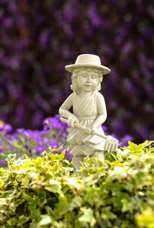 2pc Gardening Kids Statues Set