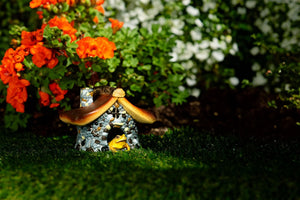 Resin Frog House Garden Ornament