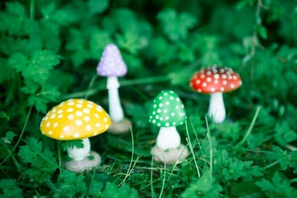 4pc-Colourful-Mushroom-Garden-Ornaments-2