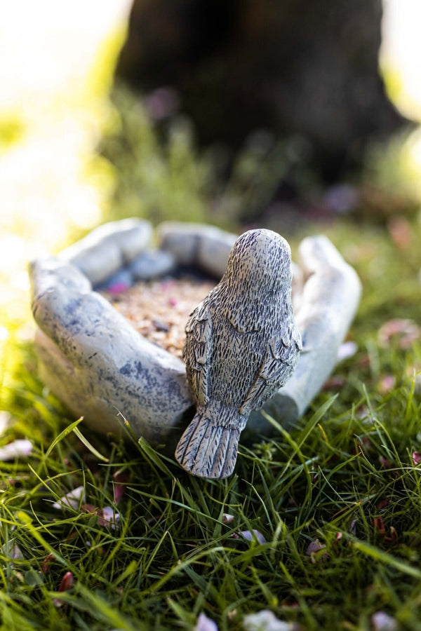 Decorative Stone Birdbath Bird In Hand Bird Feeder