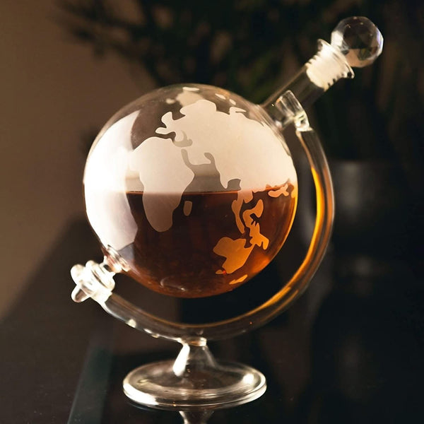 classic-glass-globe-decanter-for-alcohol-700ml