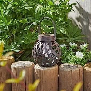 eco-friendly-outdoor-hanging-solar-lantern