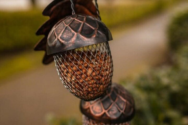 hanging-metal-outdoor-acorn-bird-feeder-2-piece