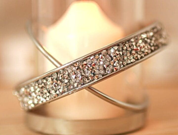 hard-wearing-striking-glass-candle-holder-diamante