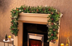 luxurious-christmas-garland-decor-acorns-and-snow