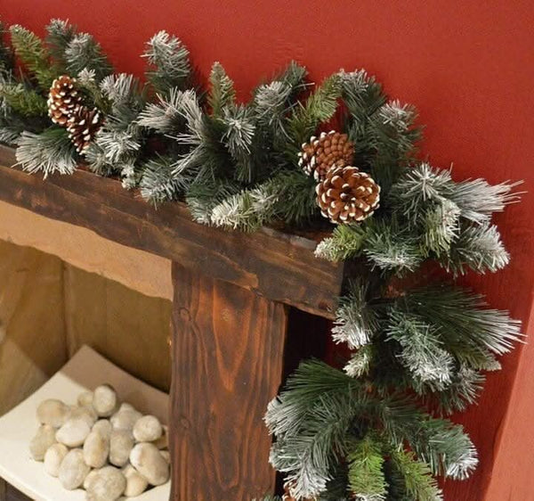 luxurious-snowy-christmas-garland-decor-pine-cones