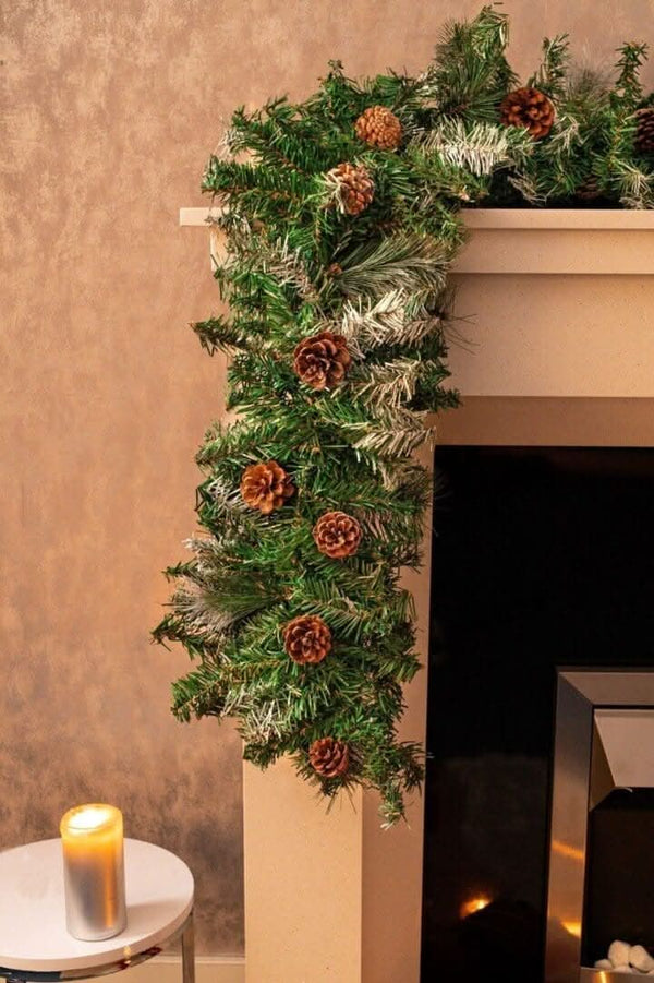 luxurious-snowy-christmas-garland-decor-pine-cones