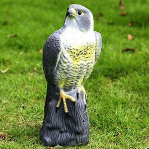 realistic-falcon-garden-bird-deterrent-ornament