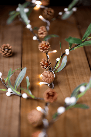 150cm Sage and Mistletoe Garland Home Decoration With Pinecones And Berries