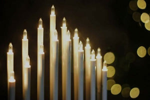 stylish-light-up-white-candle-bridge-17-pipes