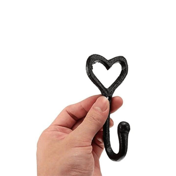 vintage-style-heart-shaped-iron-coat-hooks-set-of-5