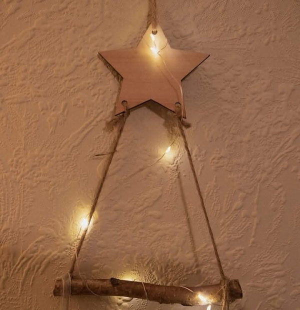 wooden-scandi-ladder-christmas-tree-wall-light-133cm